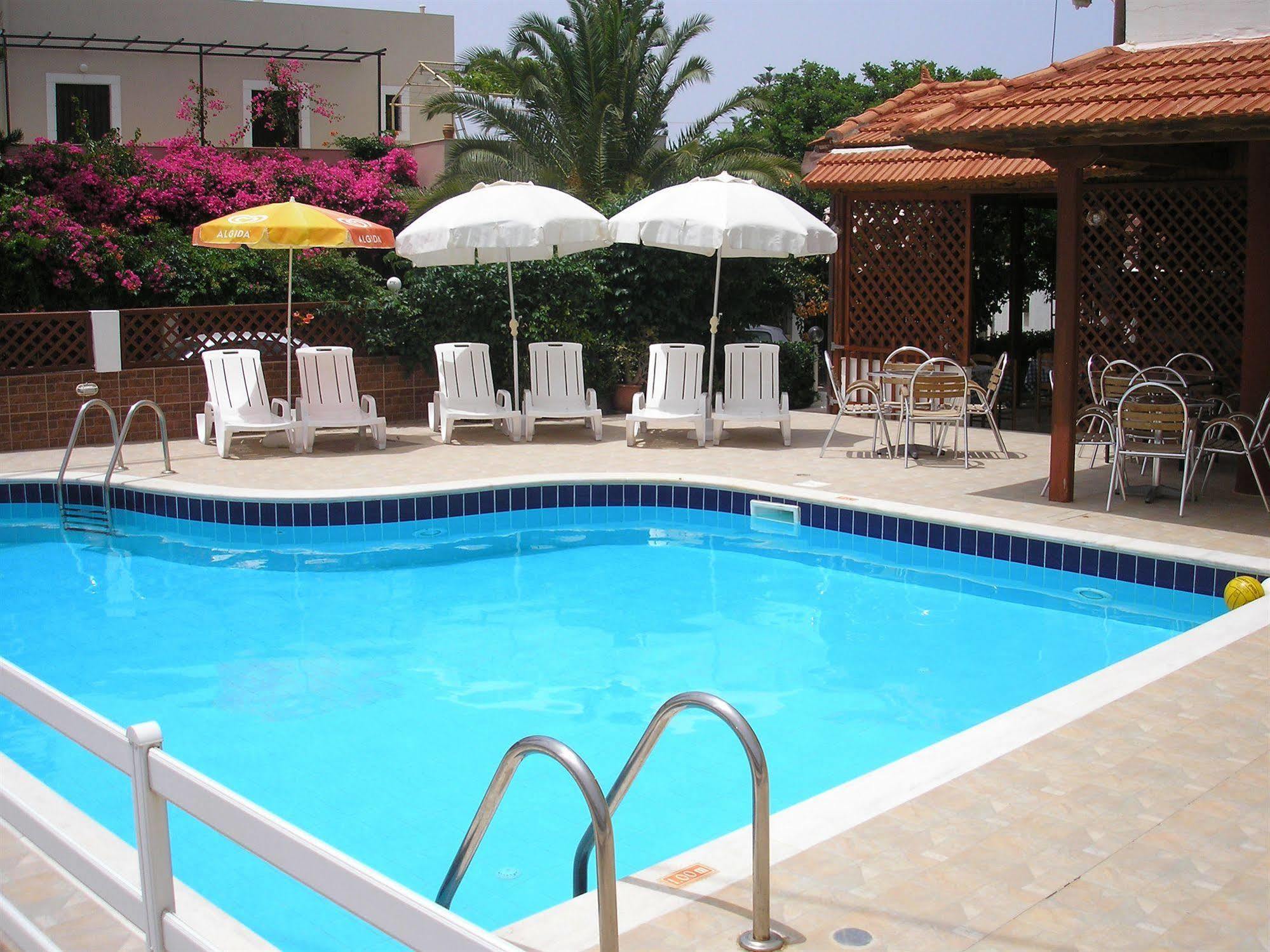Dimitra Apartments Gouves Exterior foto